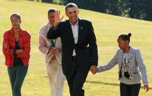 Barack+Obama+Malia+Obama+First+Family+Returns+UQDUj6yrDa7l