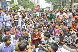 JnU-Students-Protest_Press-Club-Front-8
